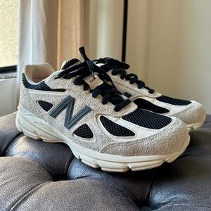 New Balance 990v4 x Joe Freshgood (size 9)